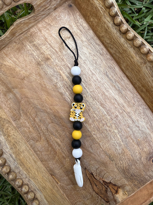 Tiger Paci Clip